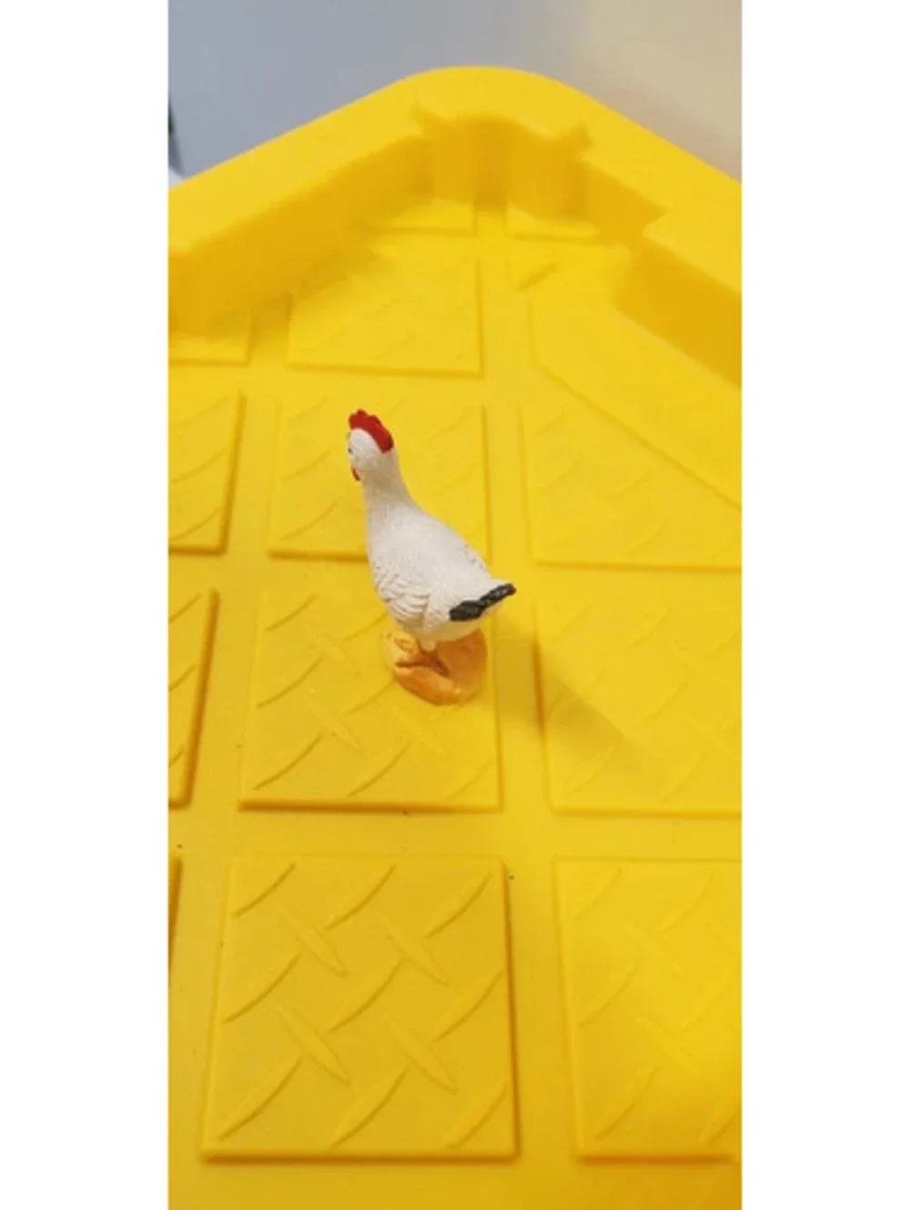 Safari Ltd White Chicken Hen Figurine Toy Farm Animal Miniature Figurine